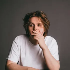 bus to lewis capaldi