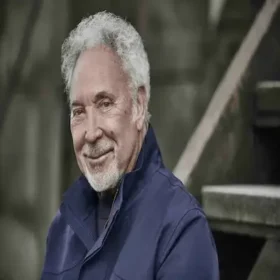 bus to tom jones